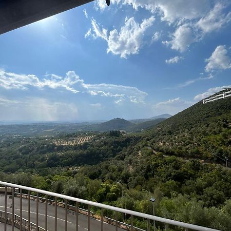 Apartament La Casa Della Rocca Roccantica Zewnętrze zdjęcie