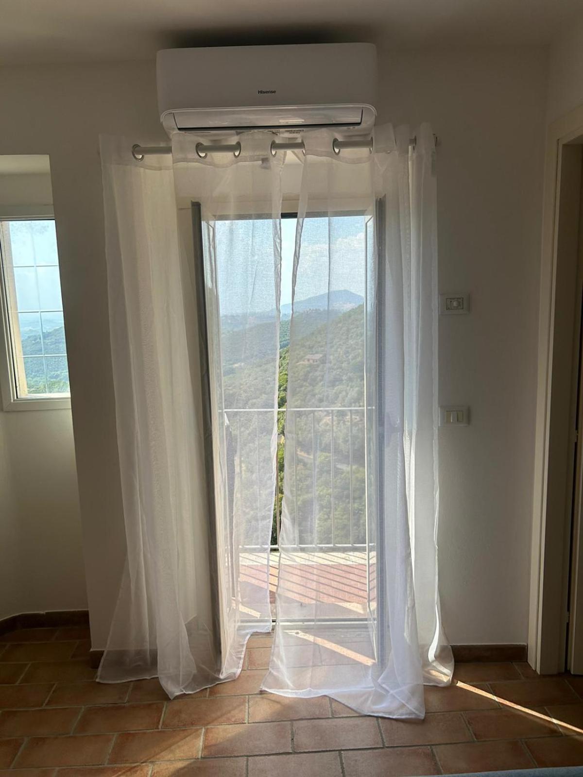 Apartament La Casa Della Rocca Roccantica Zewnętrze zdjęcie