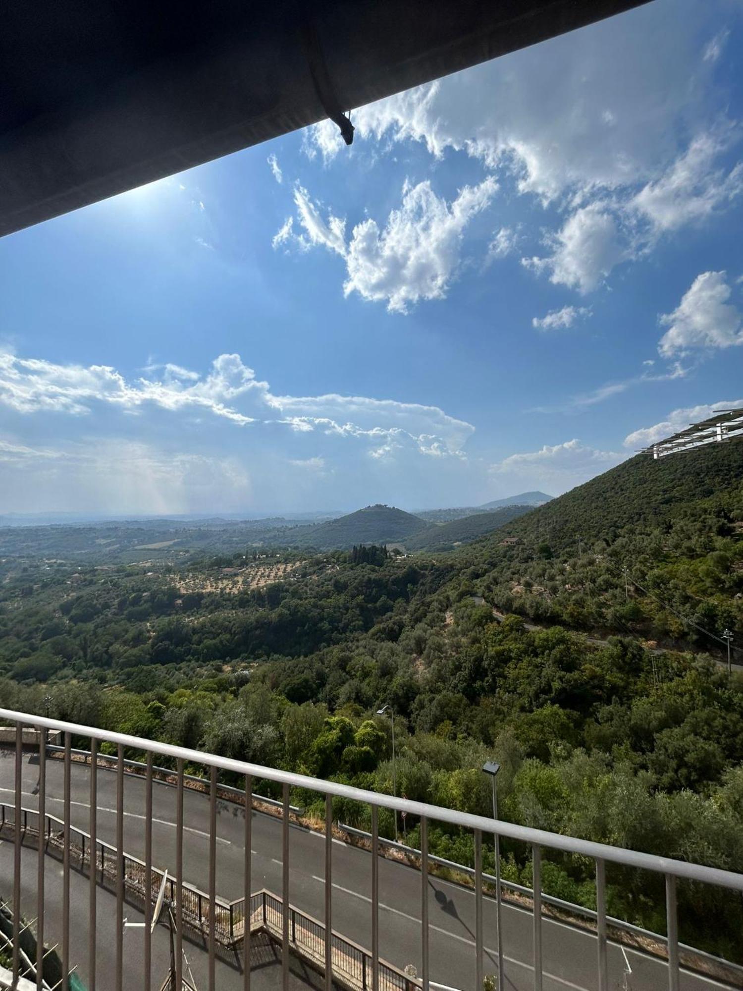 Apartament La Casa Della Rocca Roccantica Zewnętrze zdjęcie